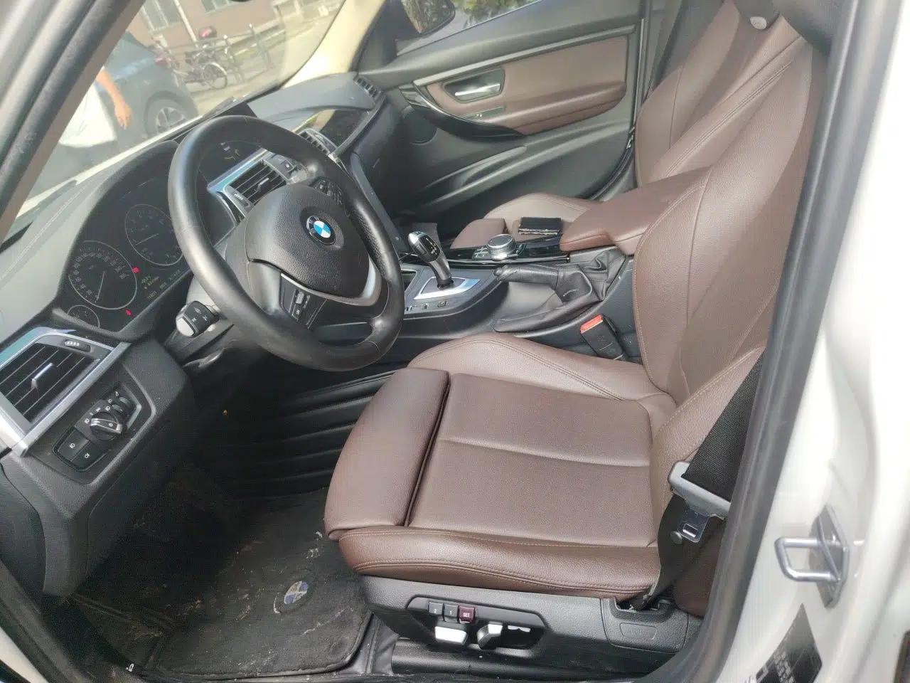 BMW 3 Series 2019 320Li Fashion Model — миниатюра 15