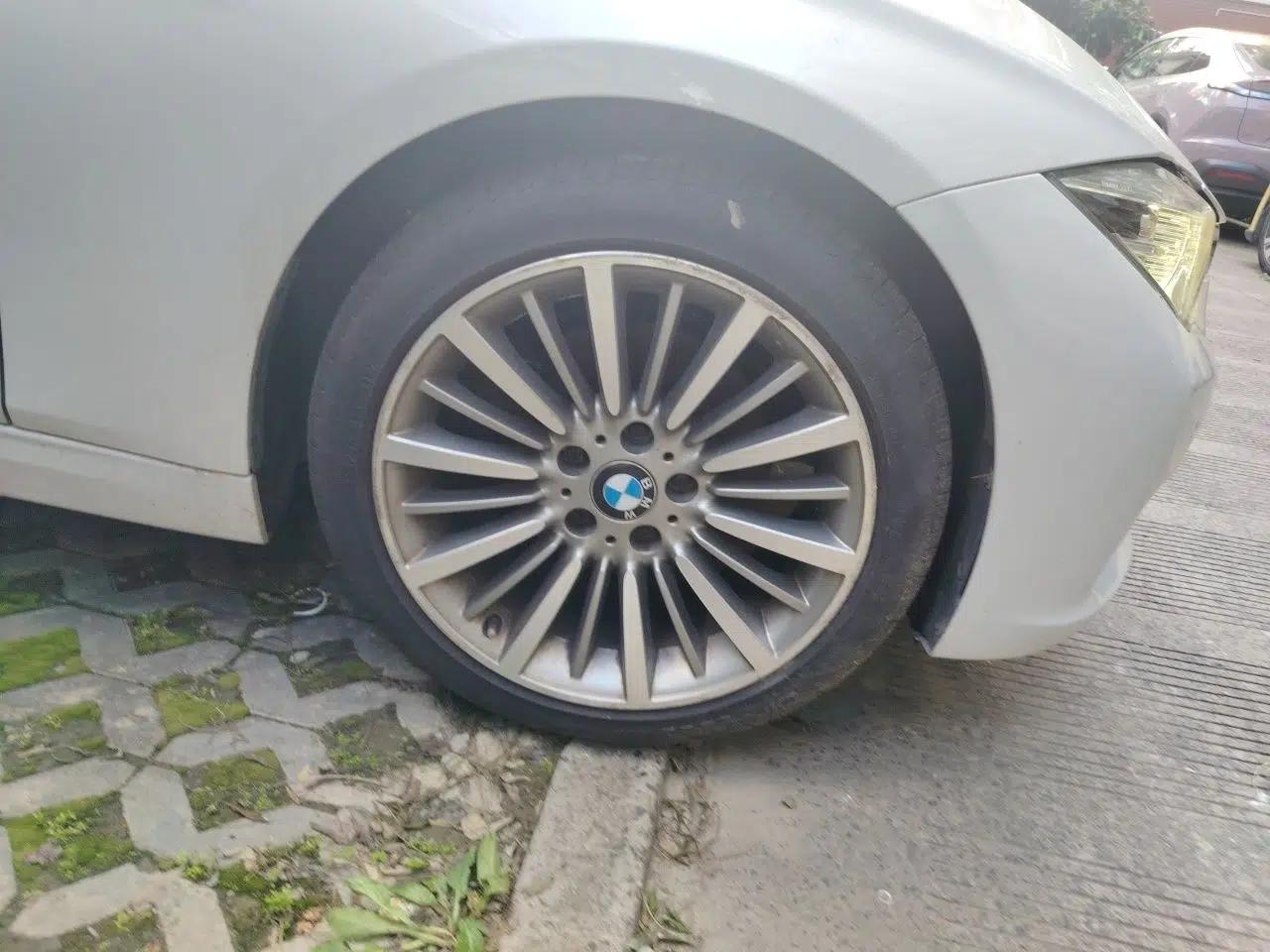 BMW 3 Series 2019 320Li Fashion Model — миниатюра 8