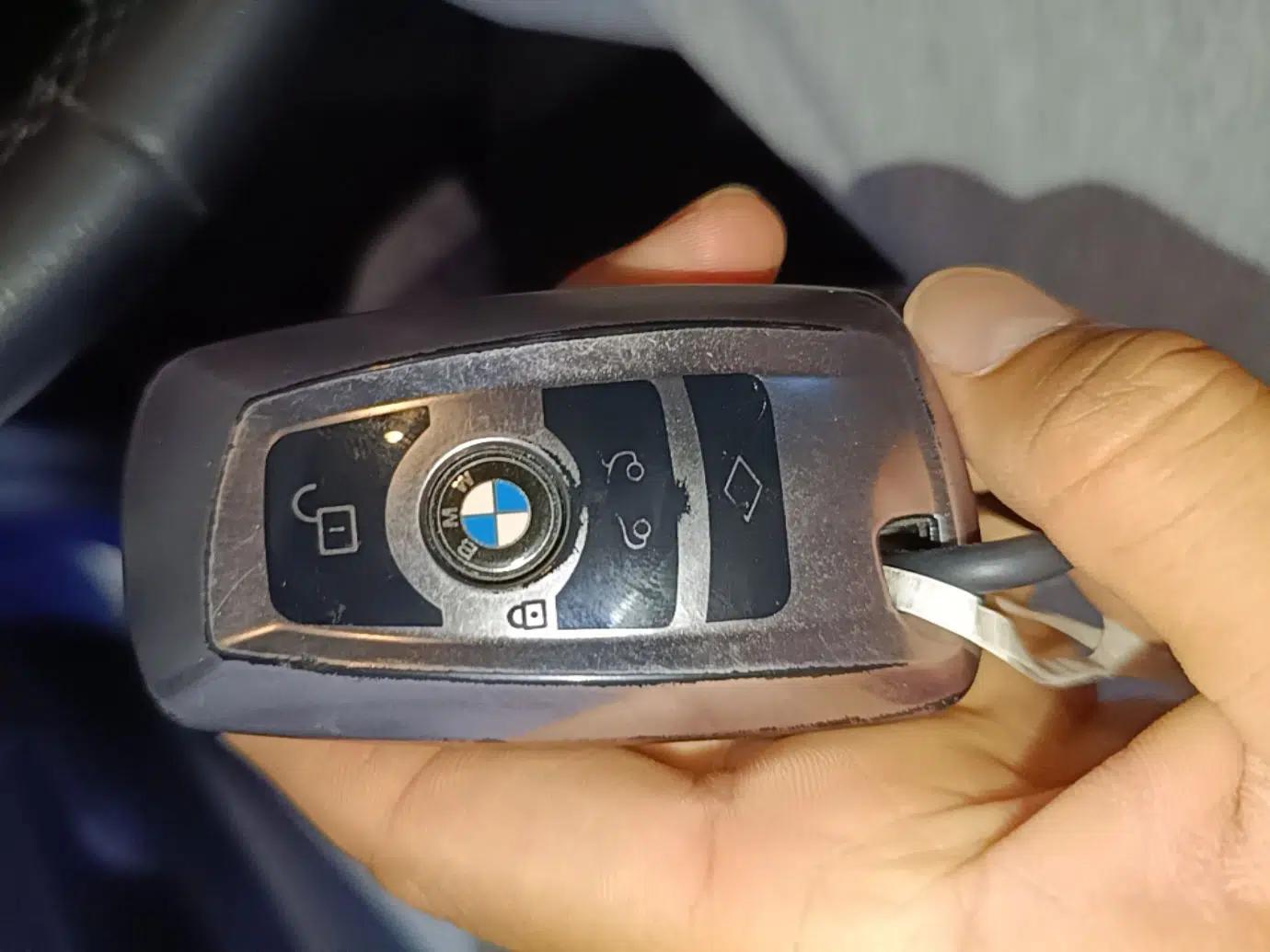 BMW 3 Series 2017 320i M Sport — миниатюра 28
