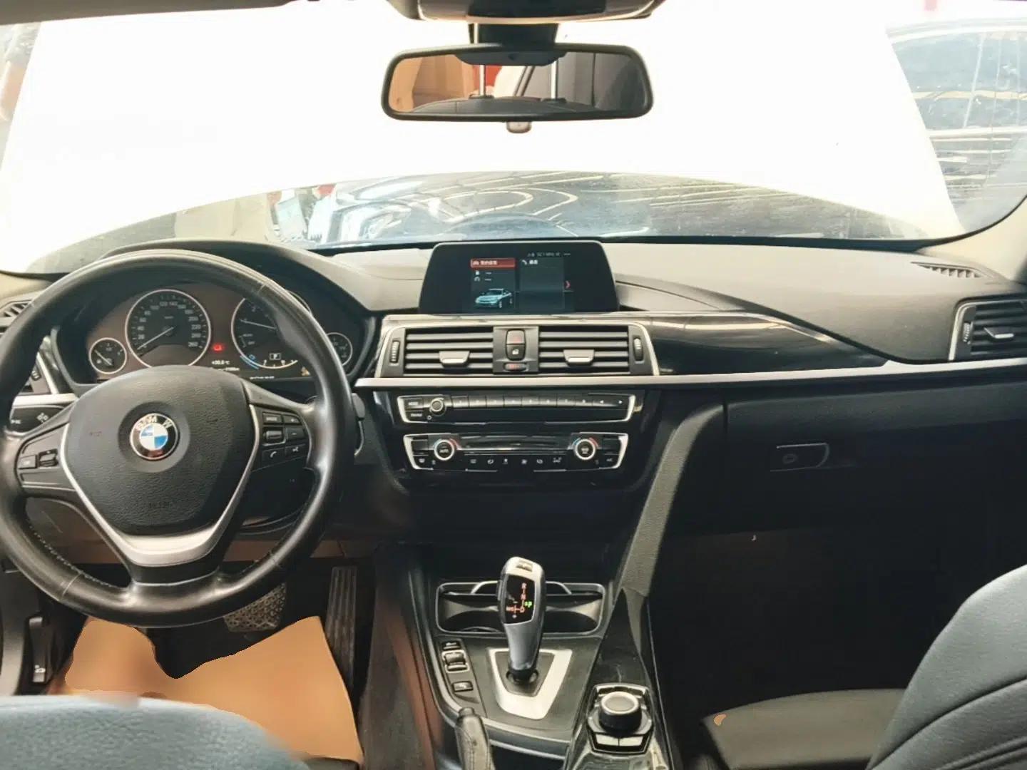 BMW 3 Series 2018 320Li Fashion Model — миниатюра 17