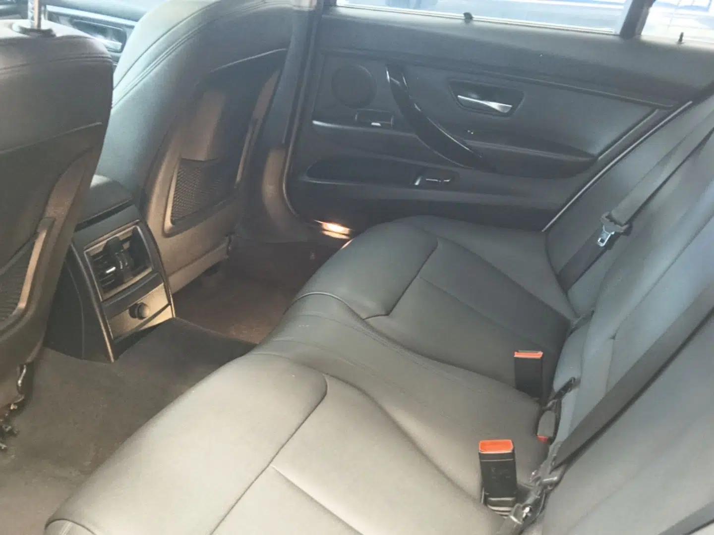 BMW 3 Series 2018 320Li Fashion Model — миниатюра 25