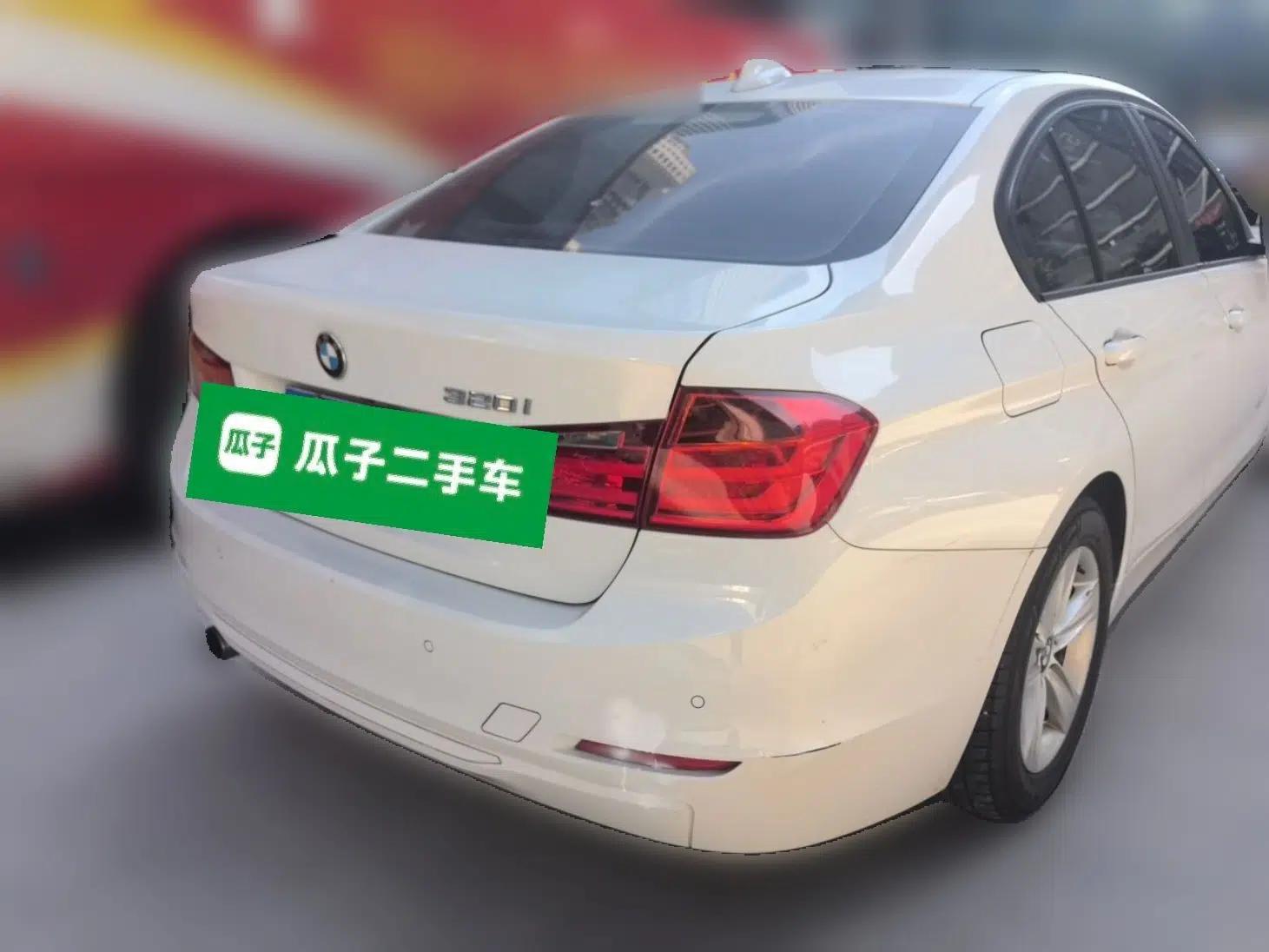BMW 3 Series 2015 320i Active Edition — миниатюра 6