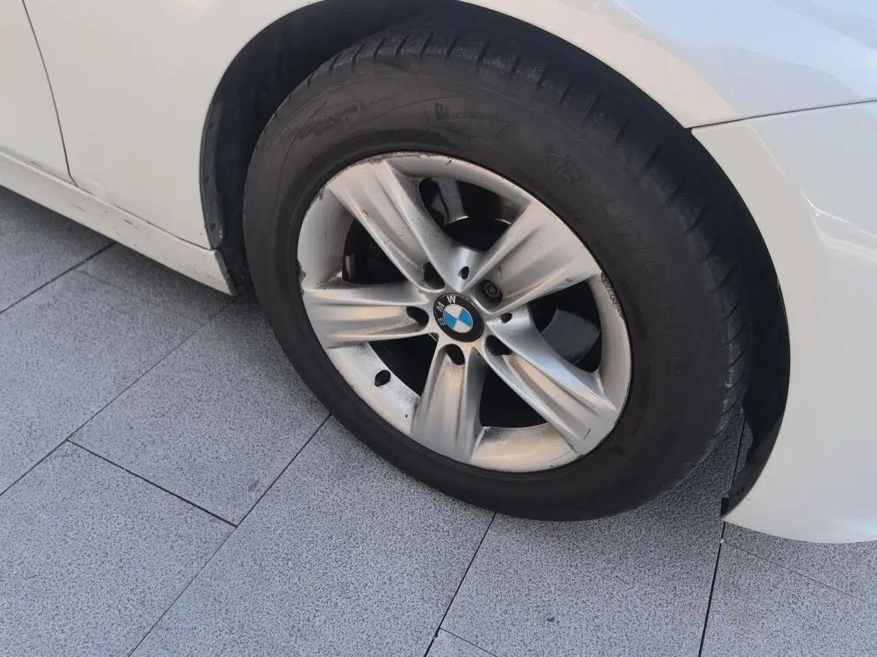 BMW 3 Series 2015 320i Active Edition — миниатюра 8