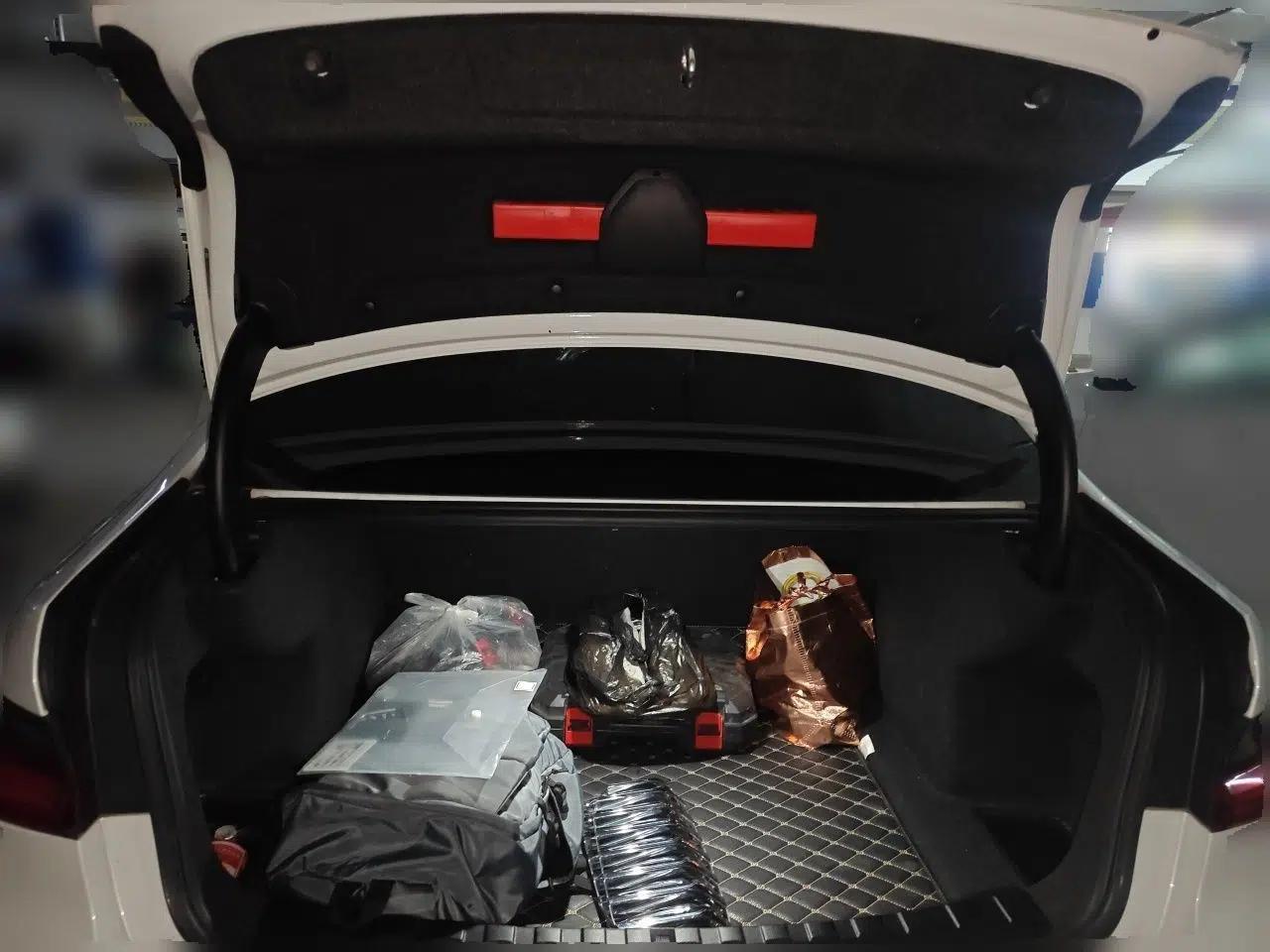 BMW 3 Series 2021 Restyled 320i Sport Package — миниатюра 19