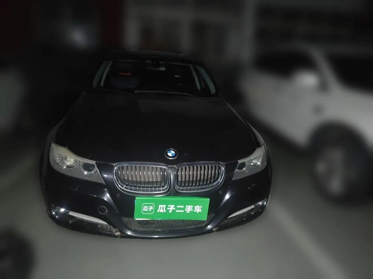 BMW 3 Series 2012 320i Luxury Edition — миниатюра 2