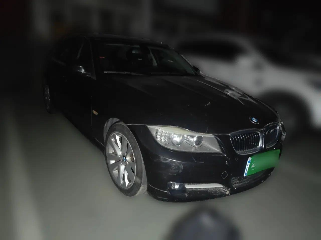 BMW 3 Series 2012 320i Luxury Edition — миниатюра 3