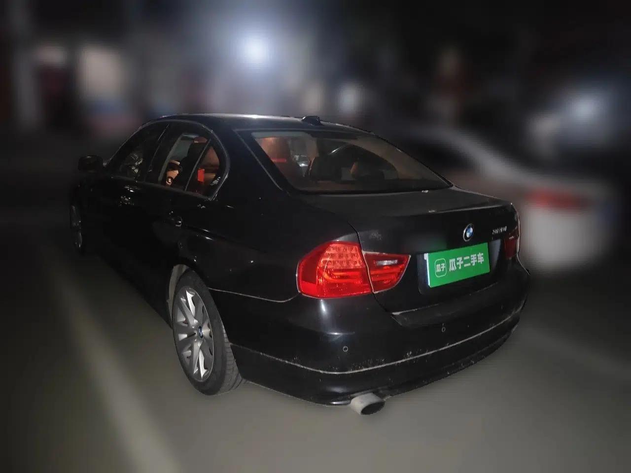 BMW 3 Series 2012 320i Luxury Edition — миниатюра 4