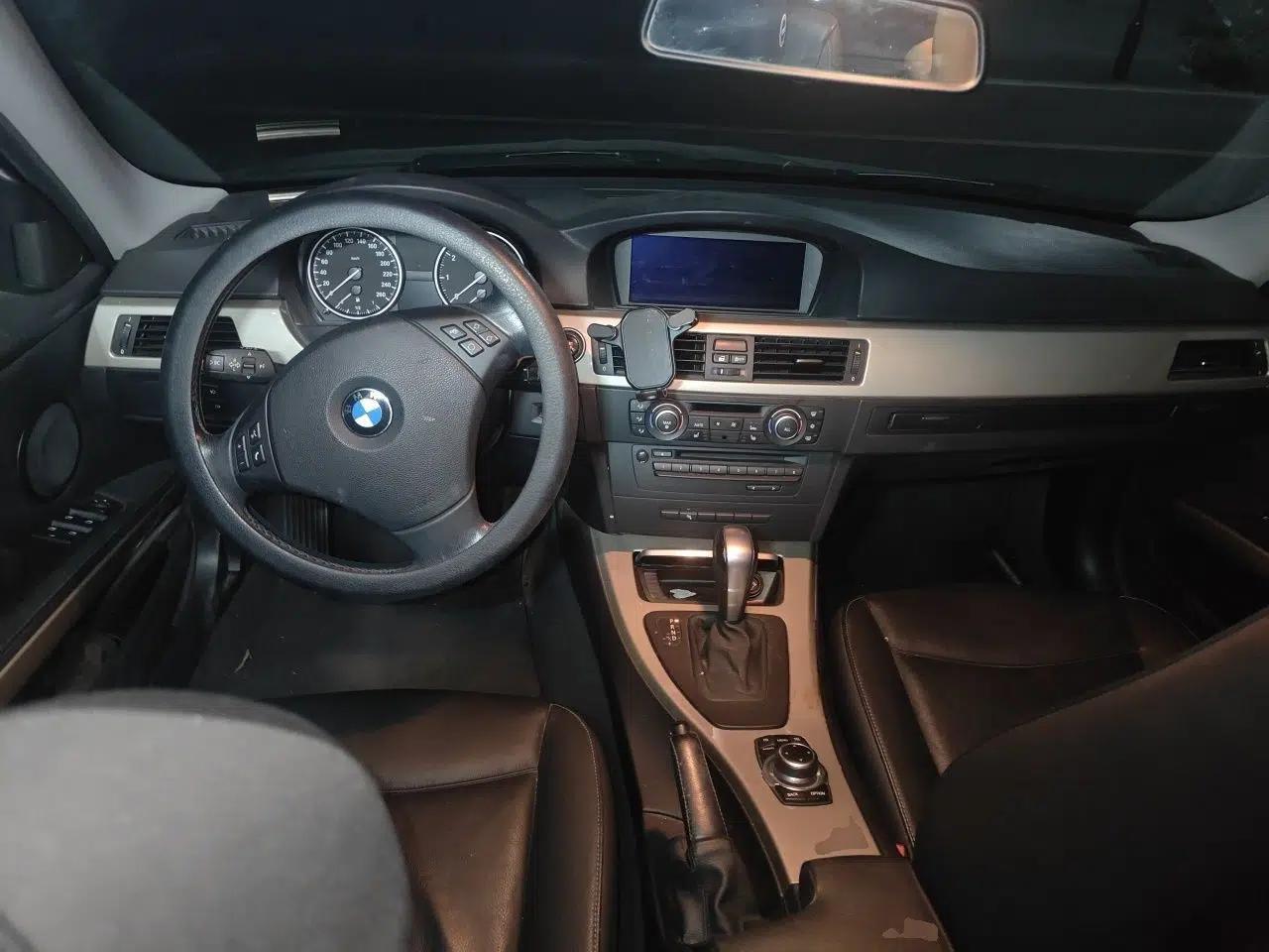 BMW 3 Series 2012 320i Luxury Edition — миниатюра 9