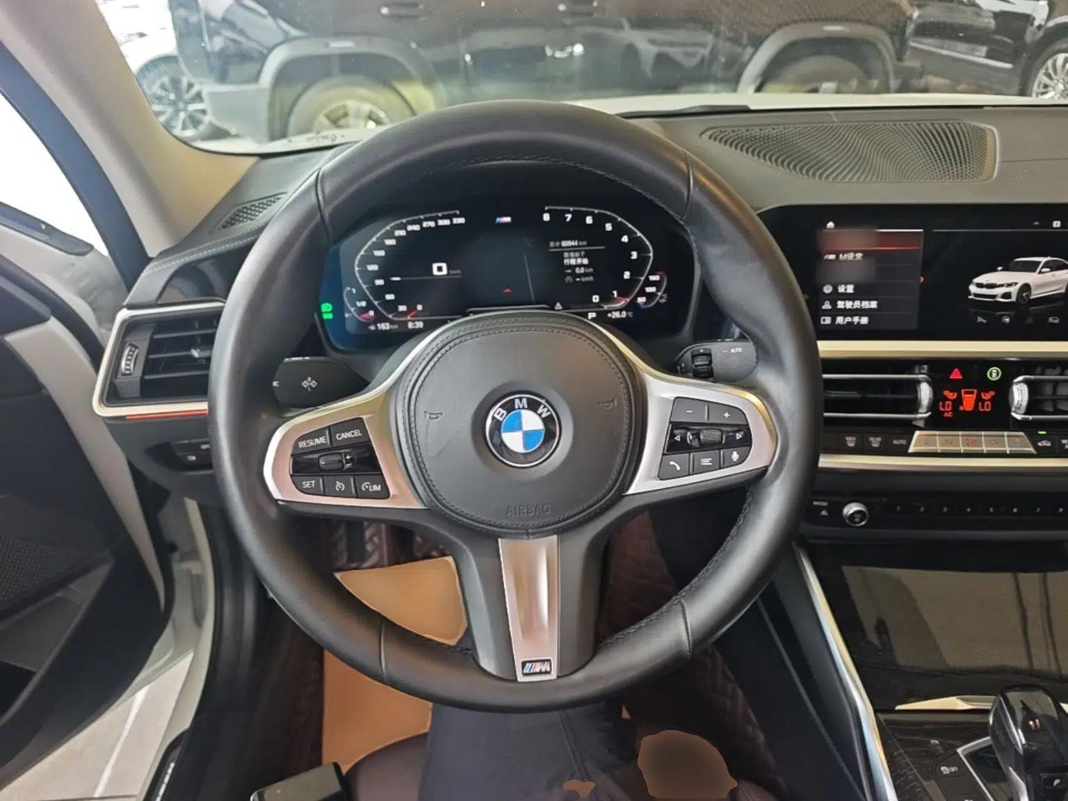 BMW 3 Series 2021 Restyled 325Li M Sport Package — миниатюра 18