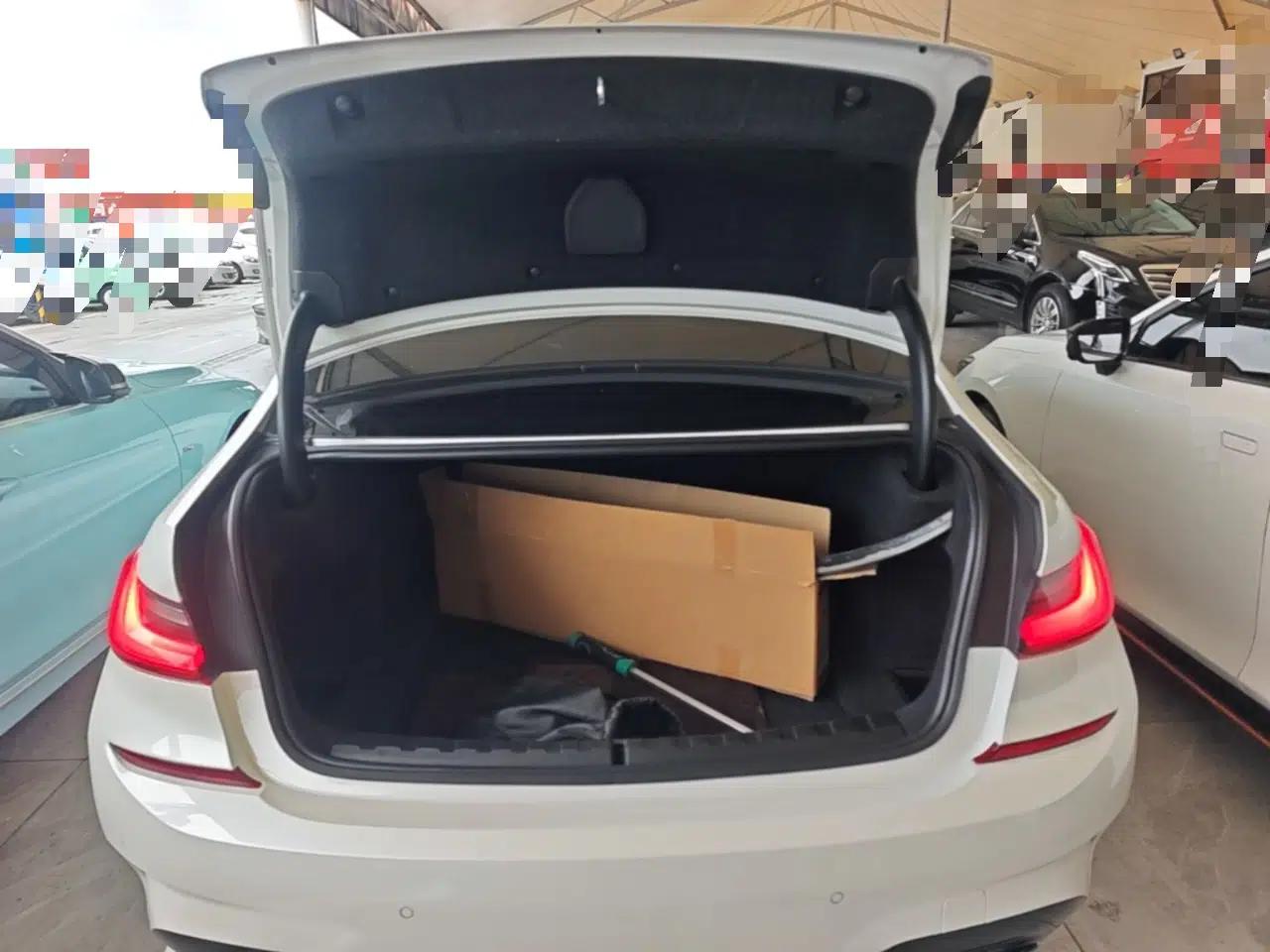 BMW 3 Series 2021 Restyled 325Li M Sport Package — миниатюра 27