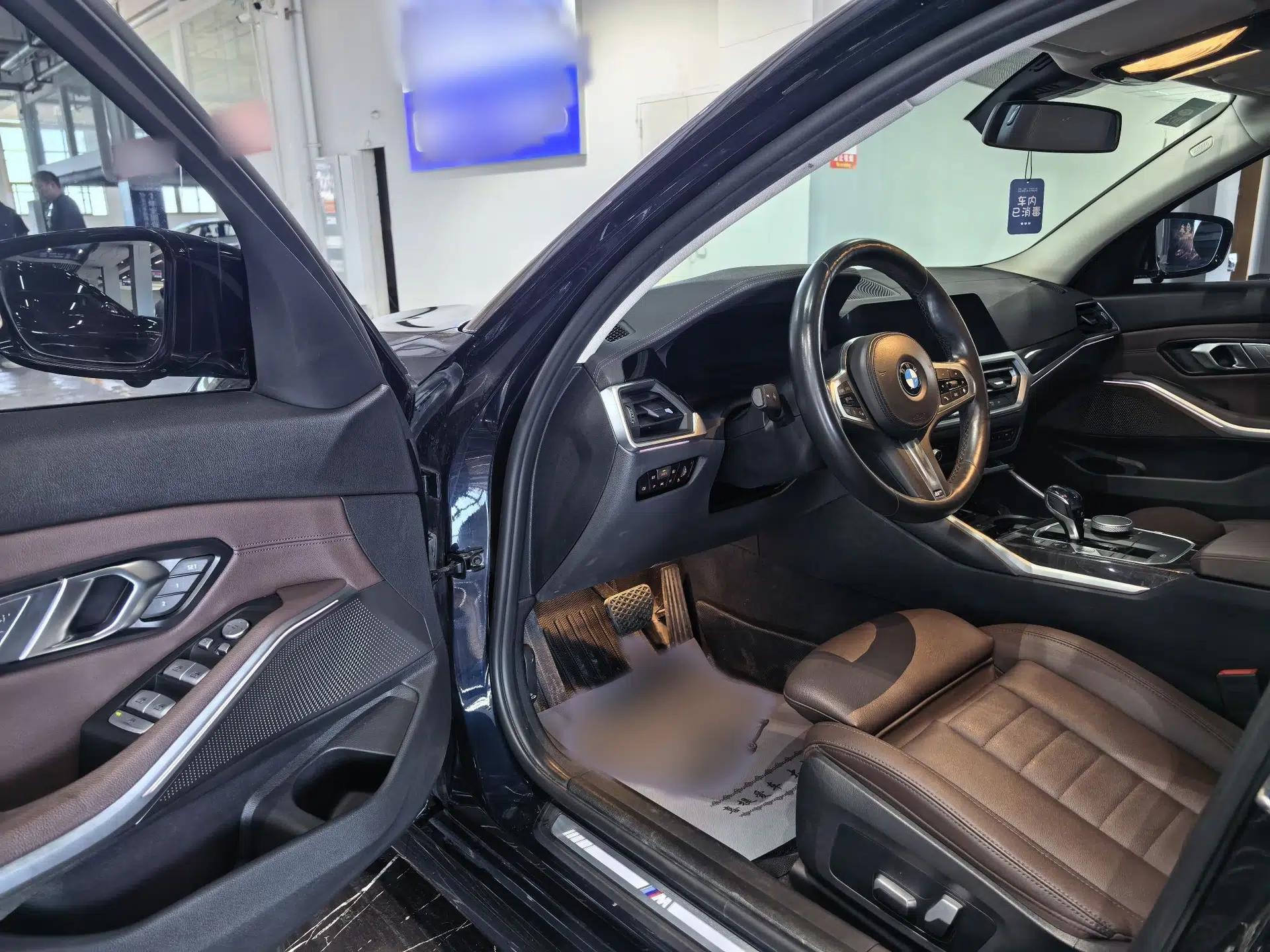 BMW 3 Series 2020 Restyled 325Li M Sport Package — миниатюра 31