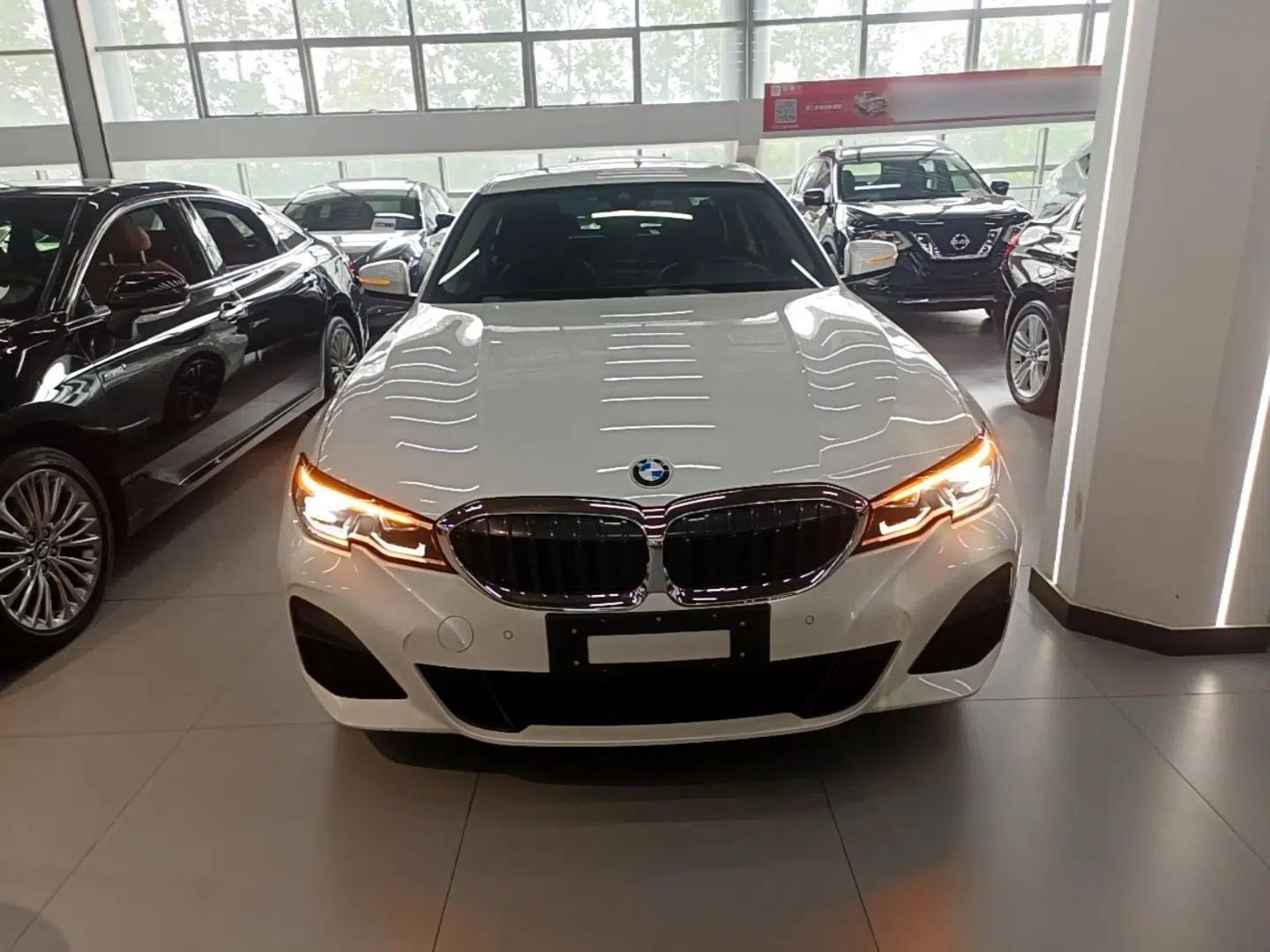 BMW 3 Series 2022 325i M Sport Package — миниатюра 2