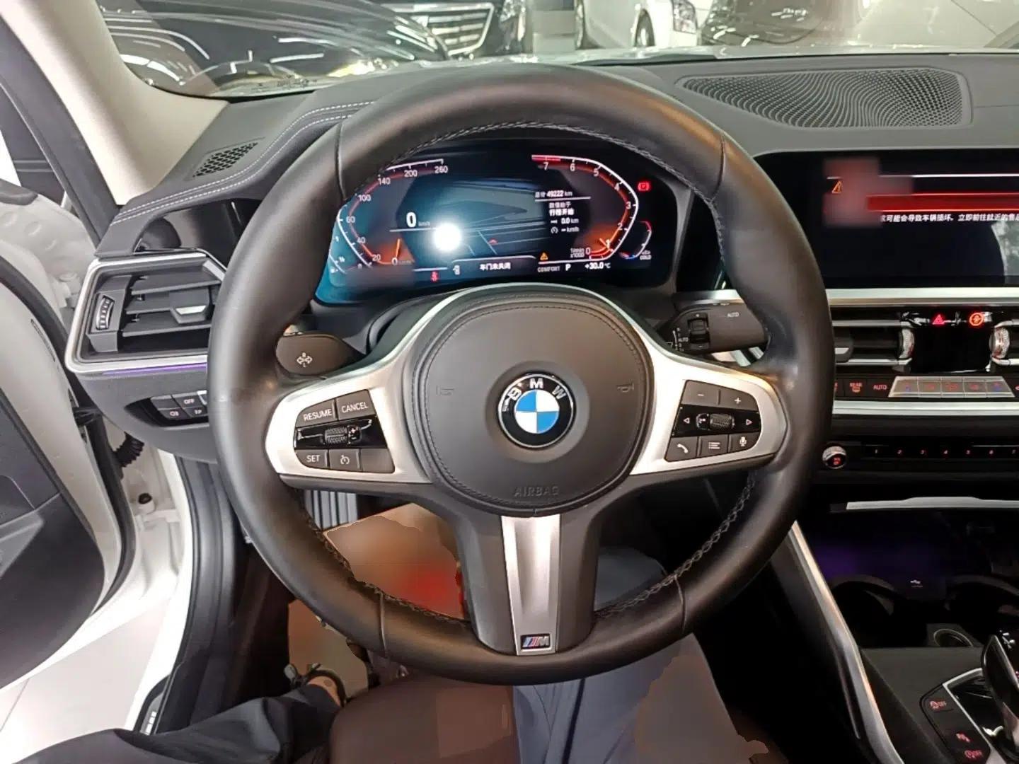BMW 3 Series 2022 325i M Sport Package — миниатюра 13