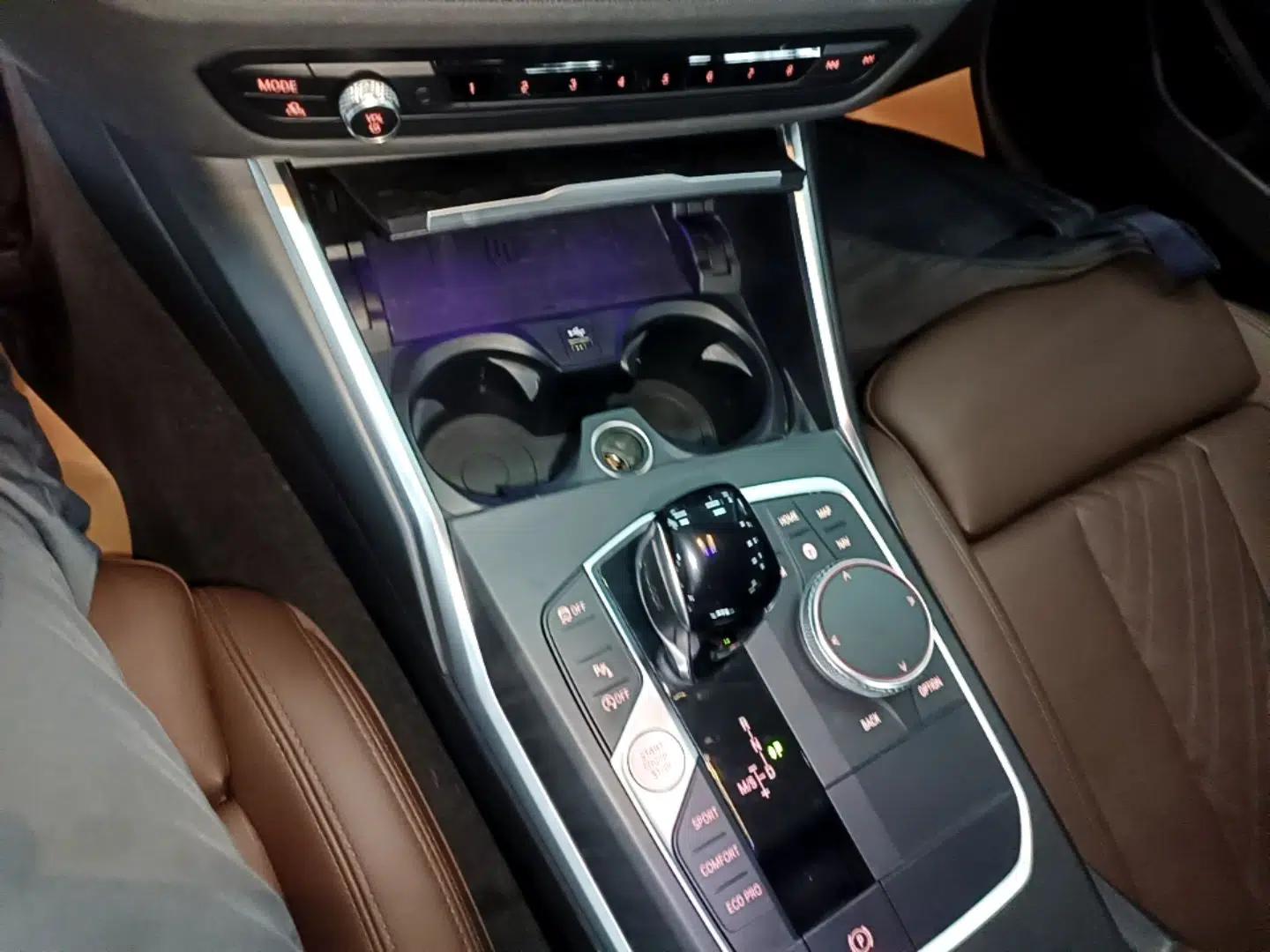BMW 3 Series 2022 325i M Sport Package — миниатюра 16