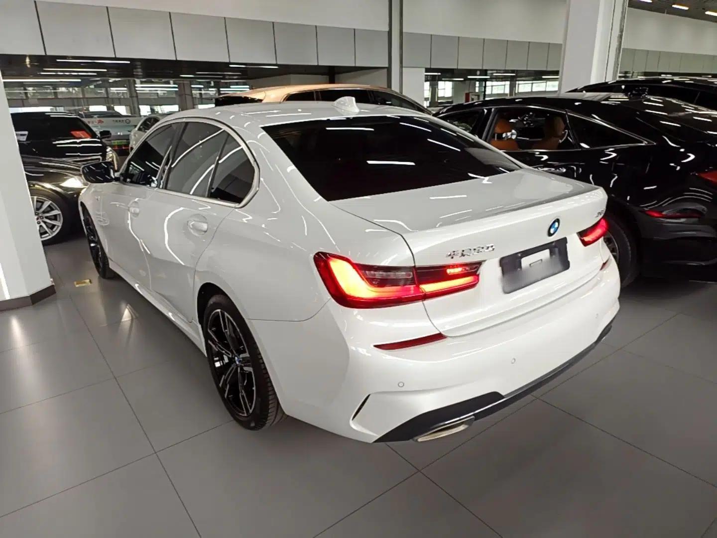BMW 3 Series 2022 325i M Sport Package — миниатюра 4