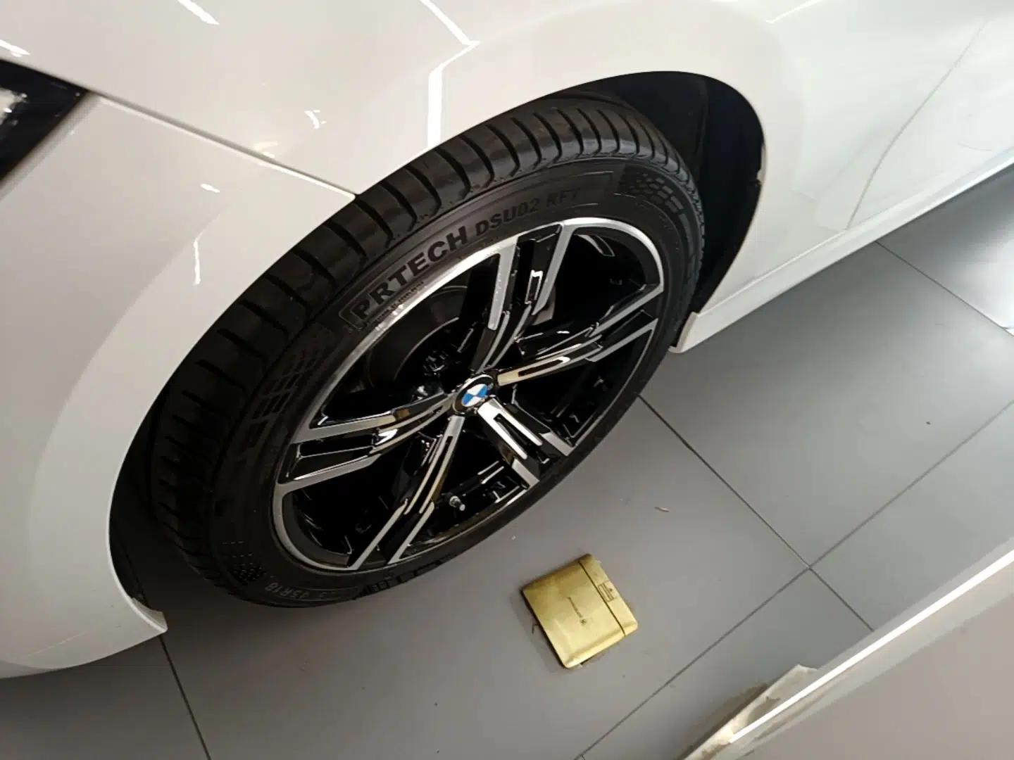 BMW 3 Series 2022 325i M Sport Package — миниатюра 10