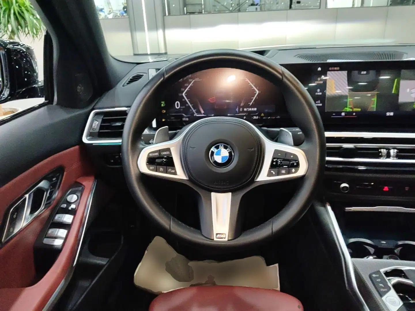 BMW 3 Series 2023 330i M Sport Night Edition Package — миниатюра 13