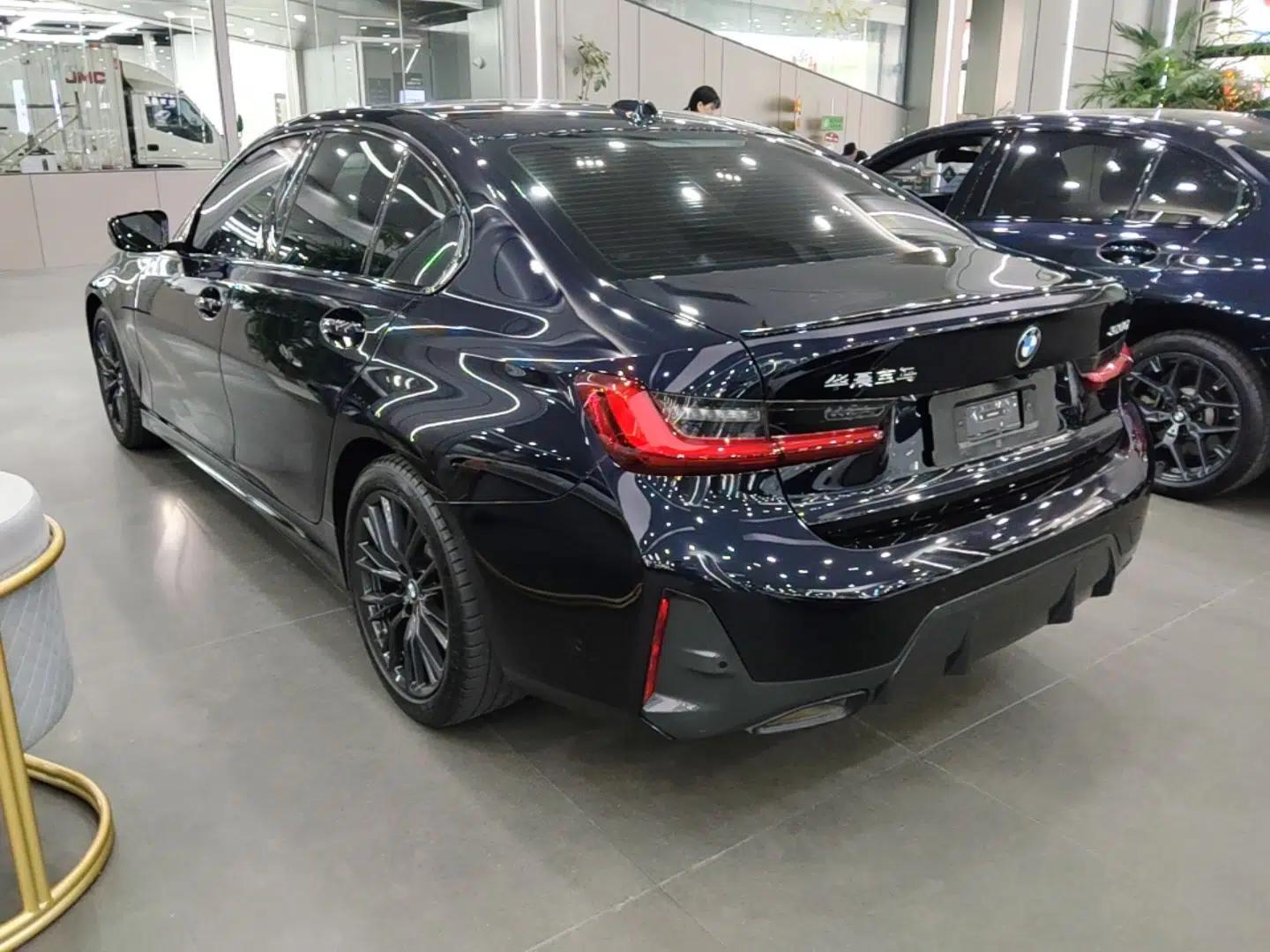 BMW 3 Series 2023 330i M Sport Night Edition Package — миниатюра 4