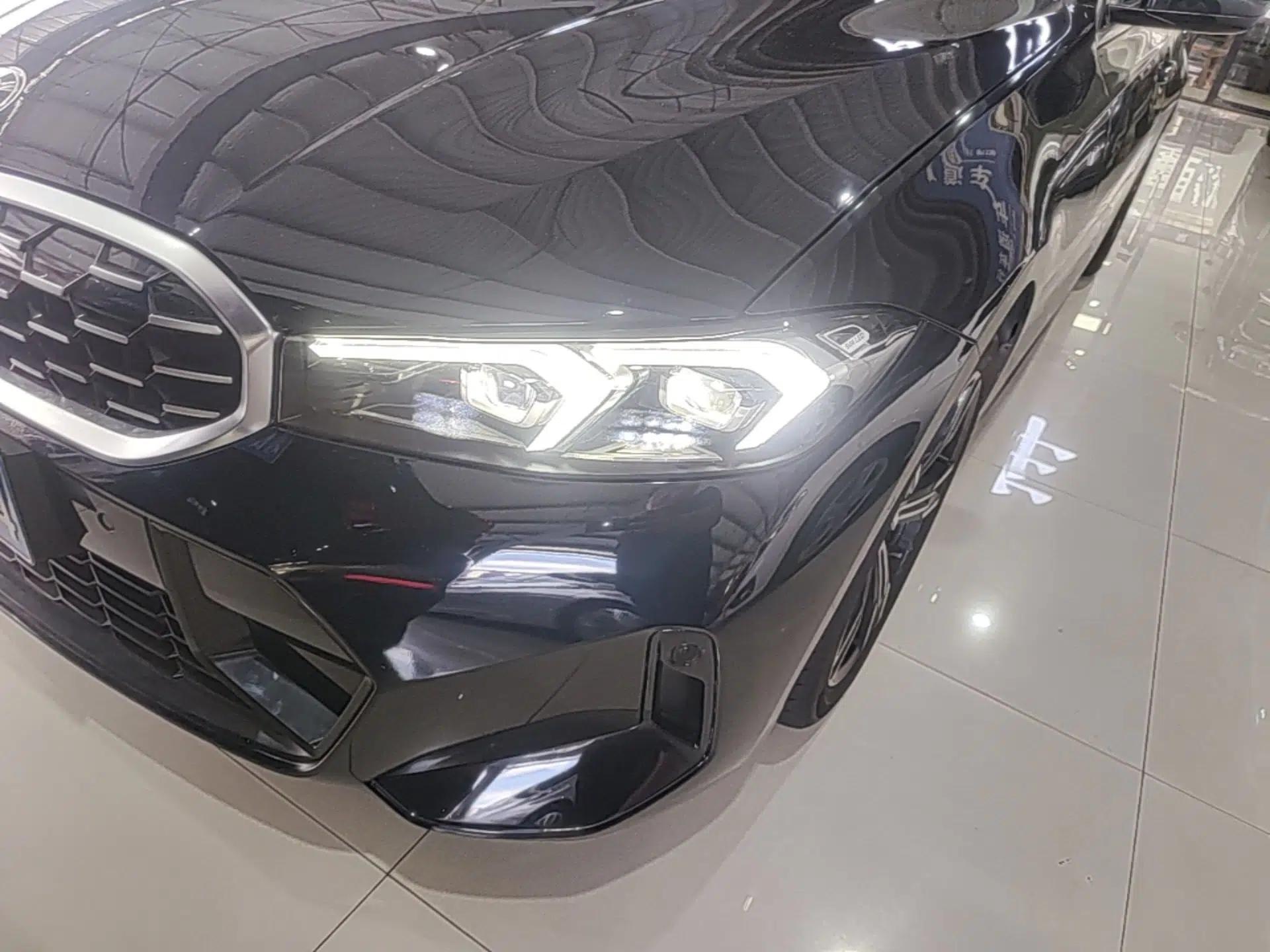 BMW 3 Series 2024 325i M Sport Package — миниатюра 8