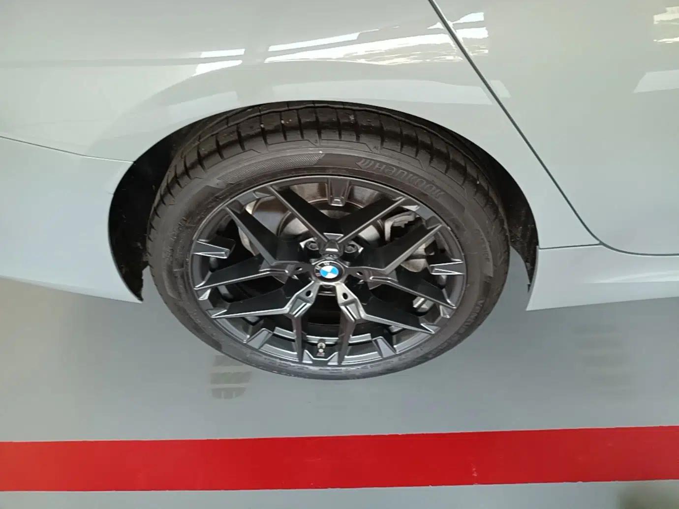 BMW 3 Series 2025 330Li M Sport Shadowline Package — миниатюра 11