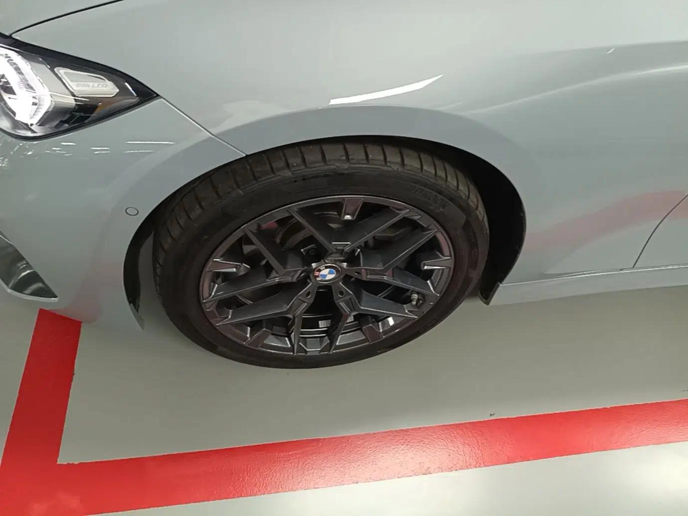 BMW 3 Series 2025 330Li M Sport Shadowline Package — миниатюра 10
