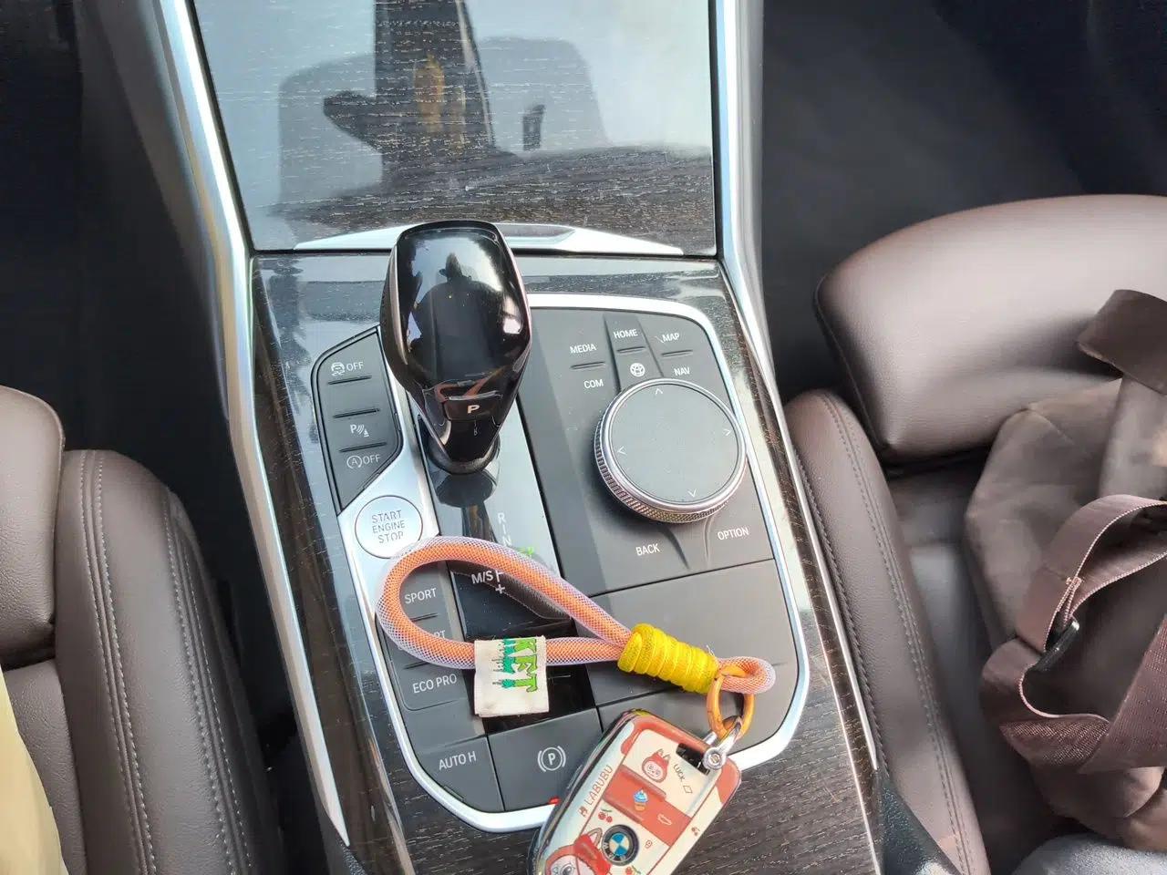 BMW 3 Series 2020 Restyled 325Li M Sport Package — миниатюра 14