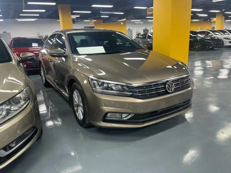 2016 Passat 330TSI DSG Premium Edition — миниатюра 3