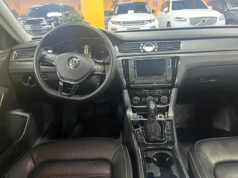 2016 Passat 330TSI DSG Premium Edition — миниатюра 7