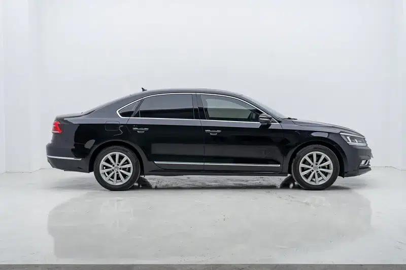 2017 Passat 330TSI DSG Premium Edition — миниатюра 8