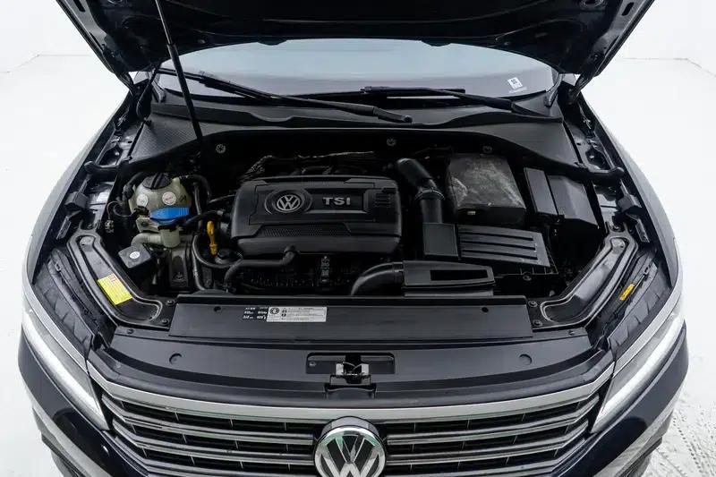 2017 Passat 330TSI DSG Premium Edition — миниатюра 10