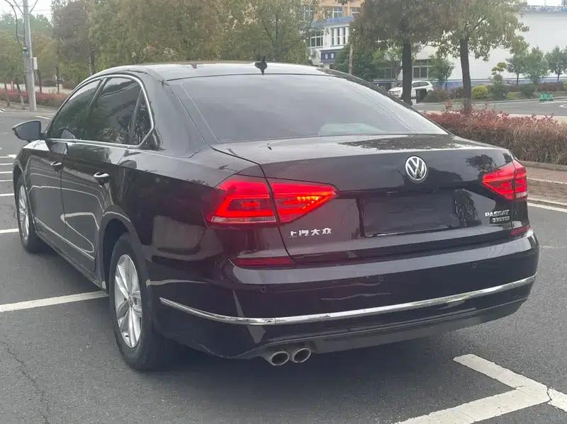 2016 Passat 280TSI DSG Premium Edition — миниатюра 4