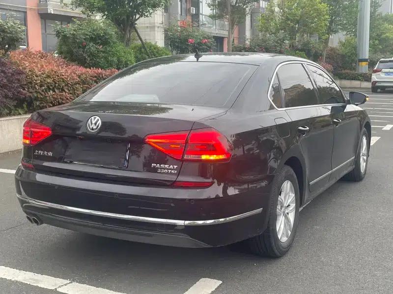 2016 Passat 280TSI DSG Premium Edition — миниатюра 6