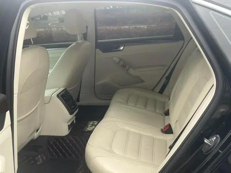 2016 Passat 280TSI DSG Premium Edition — миниатюра 9