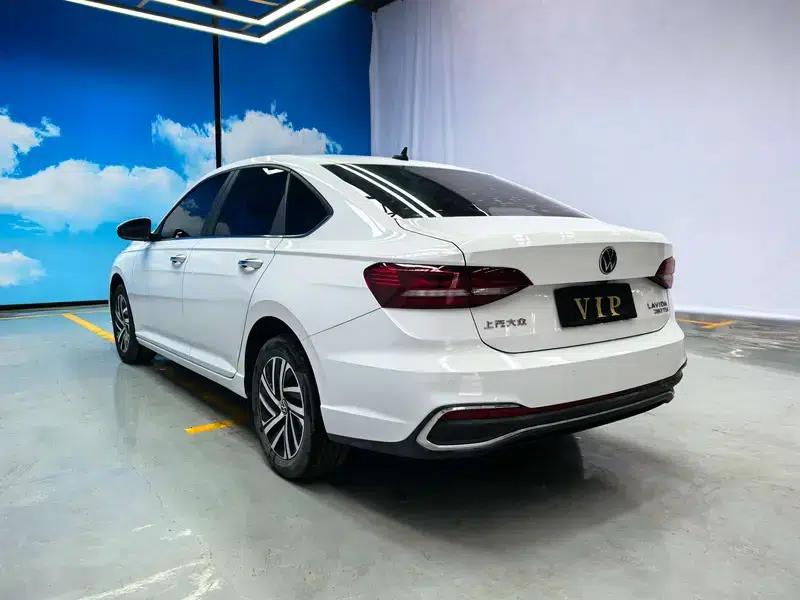 2022 Volkswagen Lavida 1.5L Automatic Comfort Edition — миниатюра 5