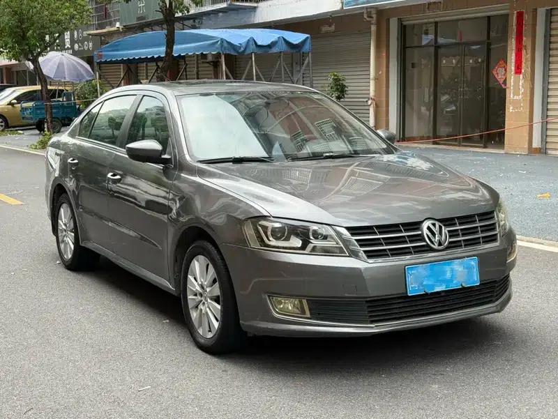 2013 Volkswagen Lavida 1.6L Automatic Comfort Edition — миниатюра 3