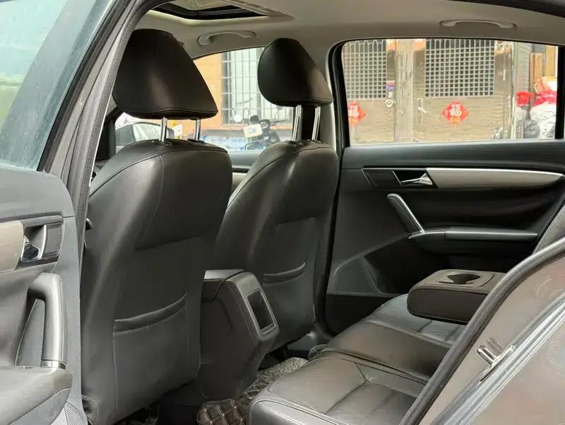2013 Volkswagen Lavida 1.6L Automatic Comfort Edition — миниатюра 9