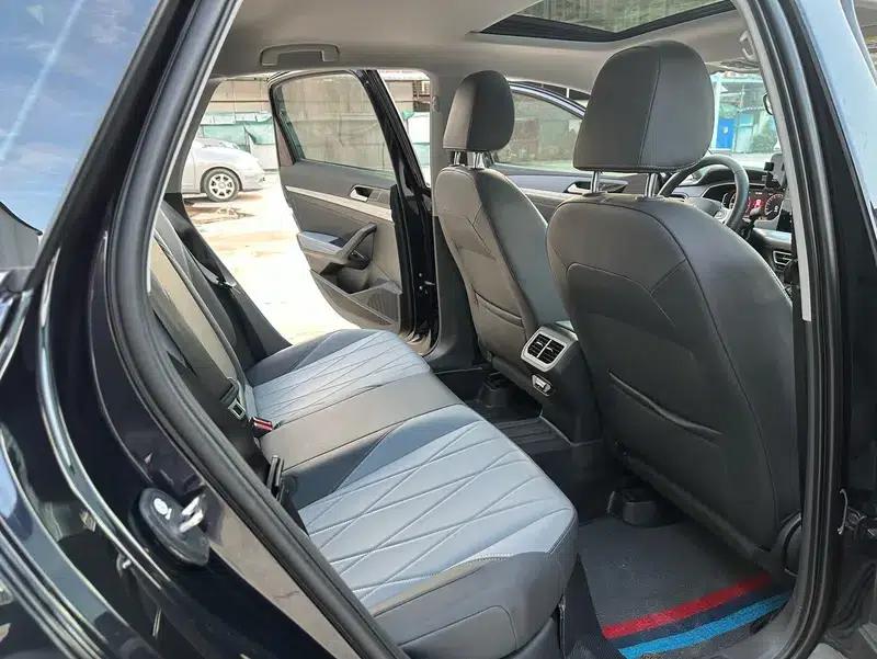 2023 Volkswagen Lavida Facelift 1.5L Automatic Five Million Edition — миниатюра 28
