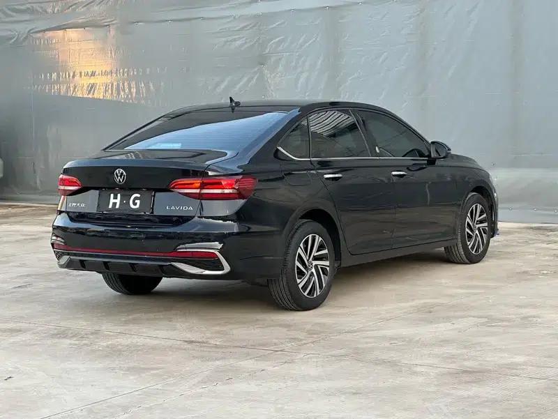 2023 Volkswagen Lavida Facelift 1.5L Automatic Five Million Edition — миниатюра 7