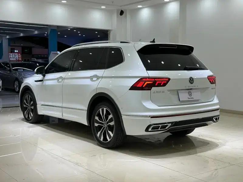Tiguan L 2024 330TSI 2WD R-Line Premium Edition — миниатюра 4