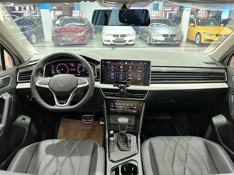 Tiguan L 2024 330TSI 2WD R-Line Premium Edition — миниатюра 8