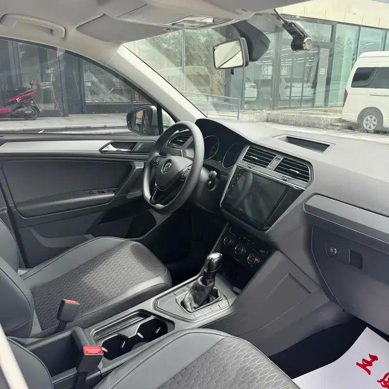 Tiguan L 2018 330TSI Automatic 2WD Fashion Edition — миниатюра 8