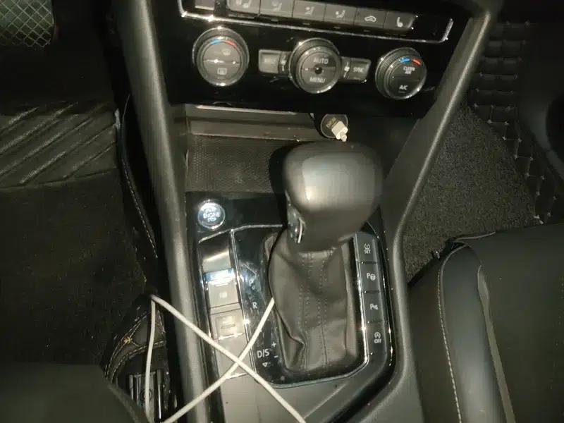 Tiguan L 2019 330TSI Automatic 2WD Smart Luxury Edition (China VI Emission Standard) — миниатюра 14