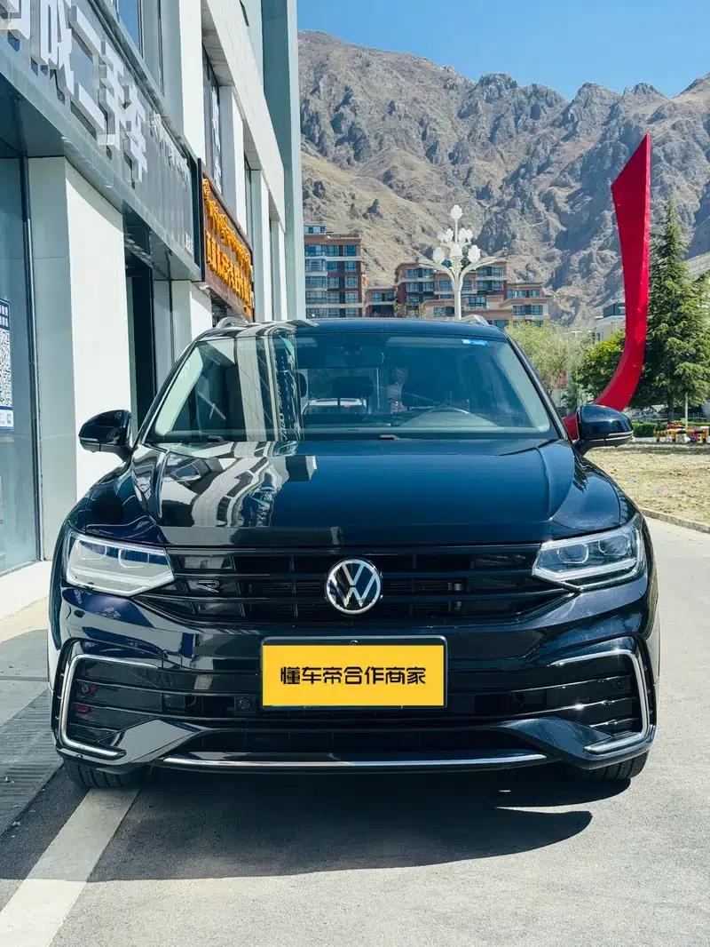 Tiguan L 2022 330TSI Automatic 2WD R-Line Premium Edition — миниатюра 2