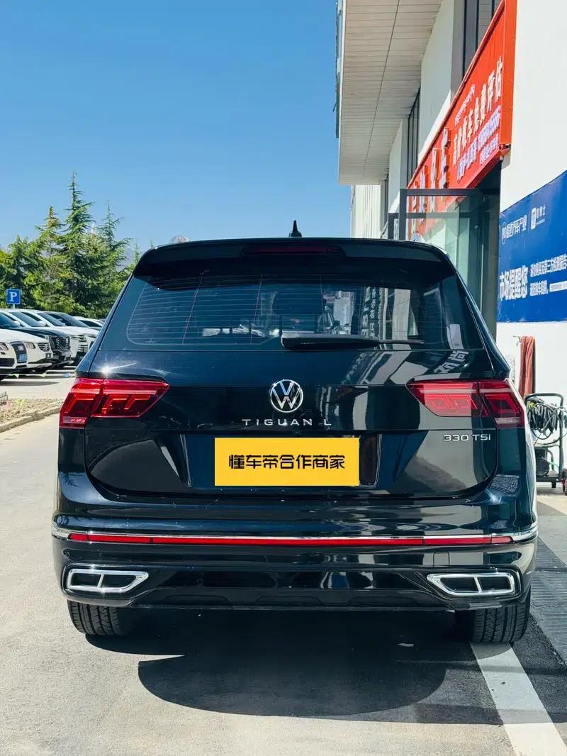 Tiguan L 2022 330TSI Automatic 2WD R-Line Premium Edition — миниатюра 4