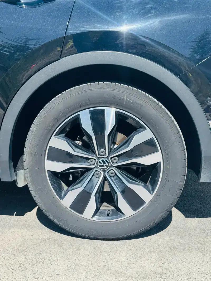 Tiguan L 2022 330TSI Automatic 2WD R-Line Premium Edition — миниатюра 5