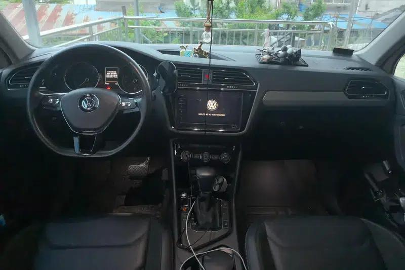 Tiguan L 2020 330TSI Automatic 2WD Panoramic Comfort Edition (National V Emission Standard) — миниатюра 13