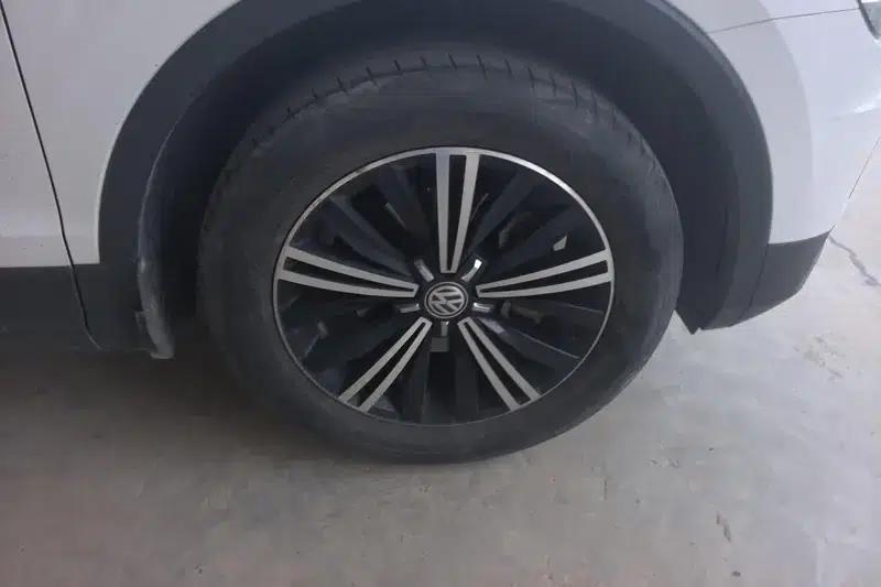 Tiguan L 2020 330TSI Automatic 2WD Panoramic Comfort Edition (National V Emission Standard) — миниатюра 9