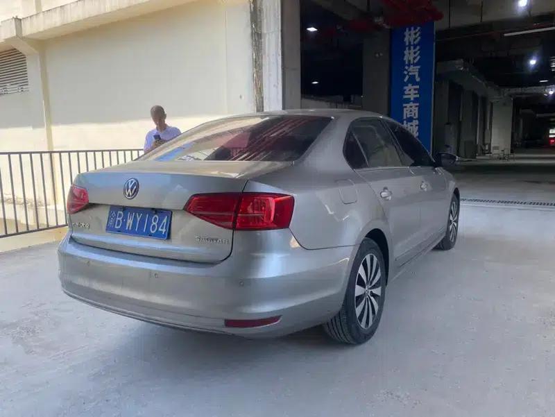2015 Volkswagen Sagitar 1.6L Automatic Comfort Model — миниатюра 6