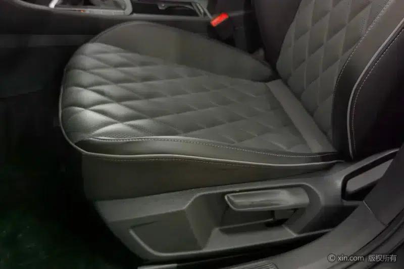 2023 Volkswagen Sagitar 200TSI DSG Super Edition — миниатюра 18
