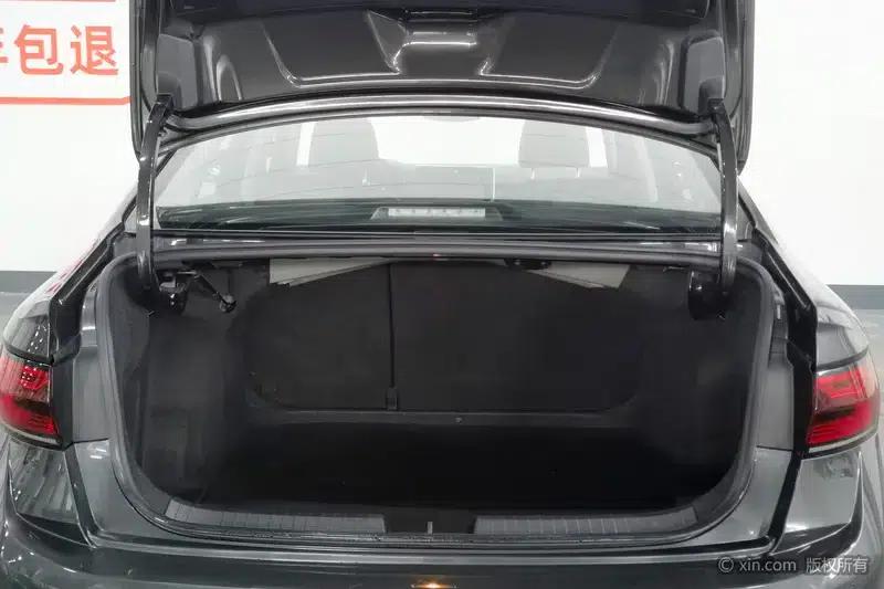2023 Volkswagen Sagitar 200TSI DSG Super Edition — миниатюра 23